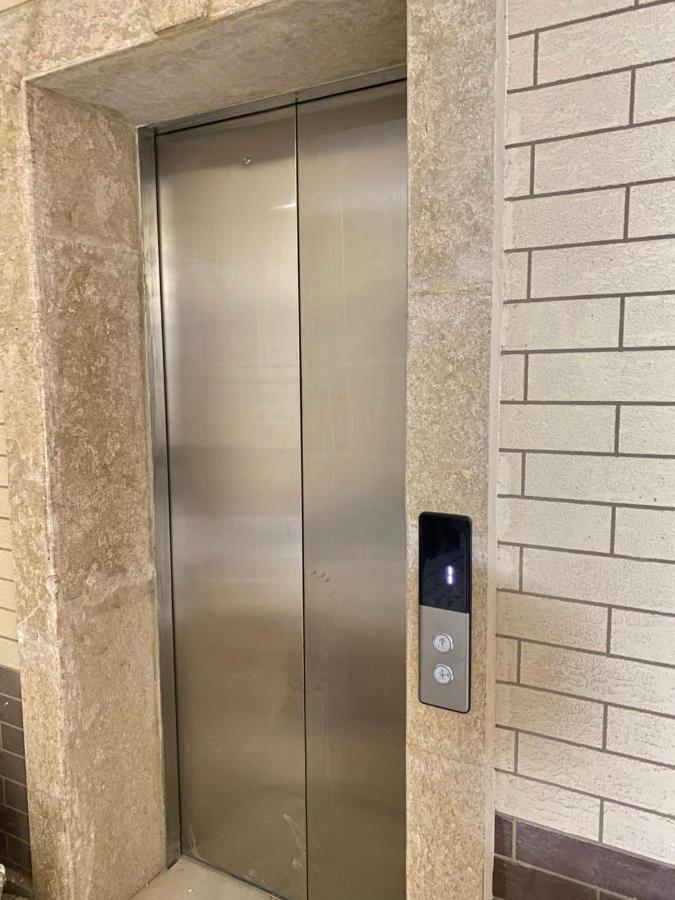 טשקנט Spacious Apartment In New Building, Near The City Center And Airport מראה חיצוני תמונה