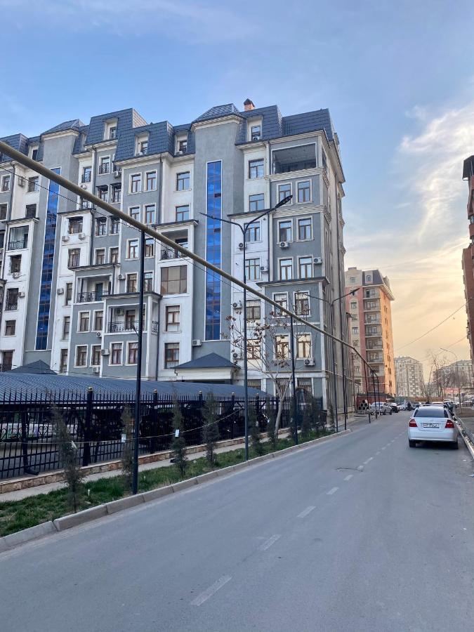 טשקנט Spacious Apartment In New Building, Near The City Center And Airport מראה חיצוני תמונה